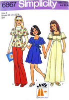 Simplicity Jiffy 6867 Girl's Dress with Empire Bodice in Two Lengths or Top with Bell Sleeves Cut, Complete, Sewing Pattern Size 8 Breast 69 cm